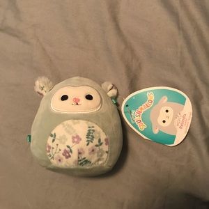 Squishmallows 4” NWTs Relinda Lamb
